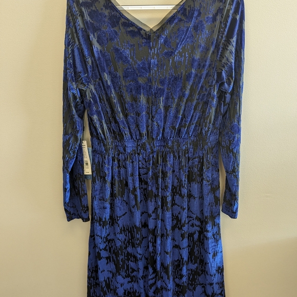 SIMPLY VERA WANG NWT Women's Size Medium BLUE VELVET & BLACK Festival DRESS - Picture 10 of 10